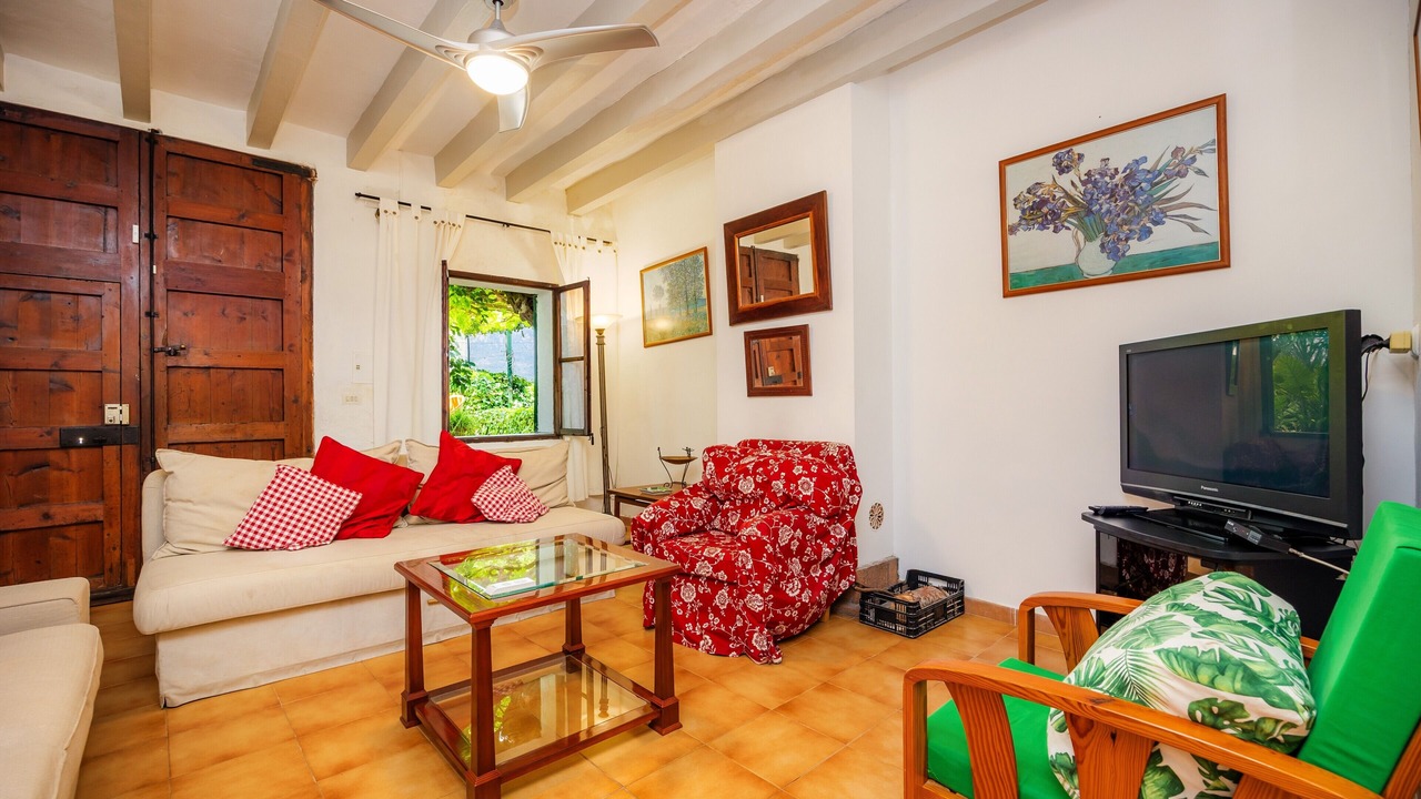 Photo of Livingroom in Biniaraix