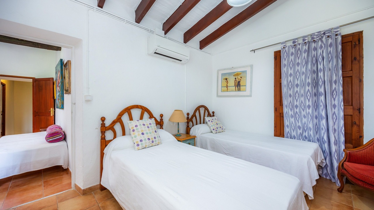 Photo of Bedroom in Biniaraix