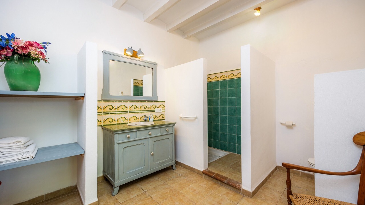 Photo of Bathroom in Biniaraix