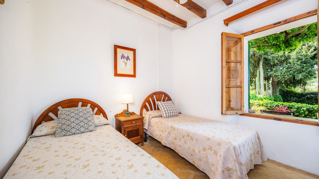Photo of Bedroom in Biniaraix