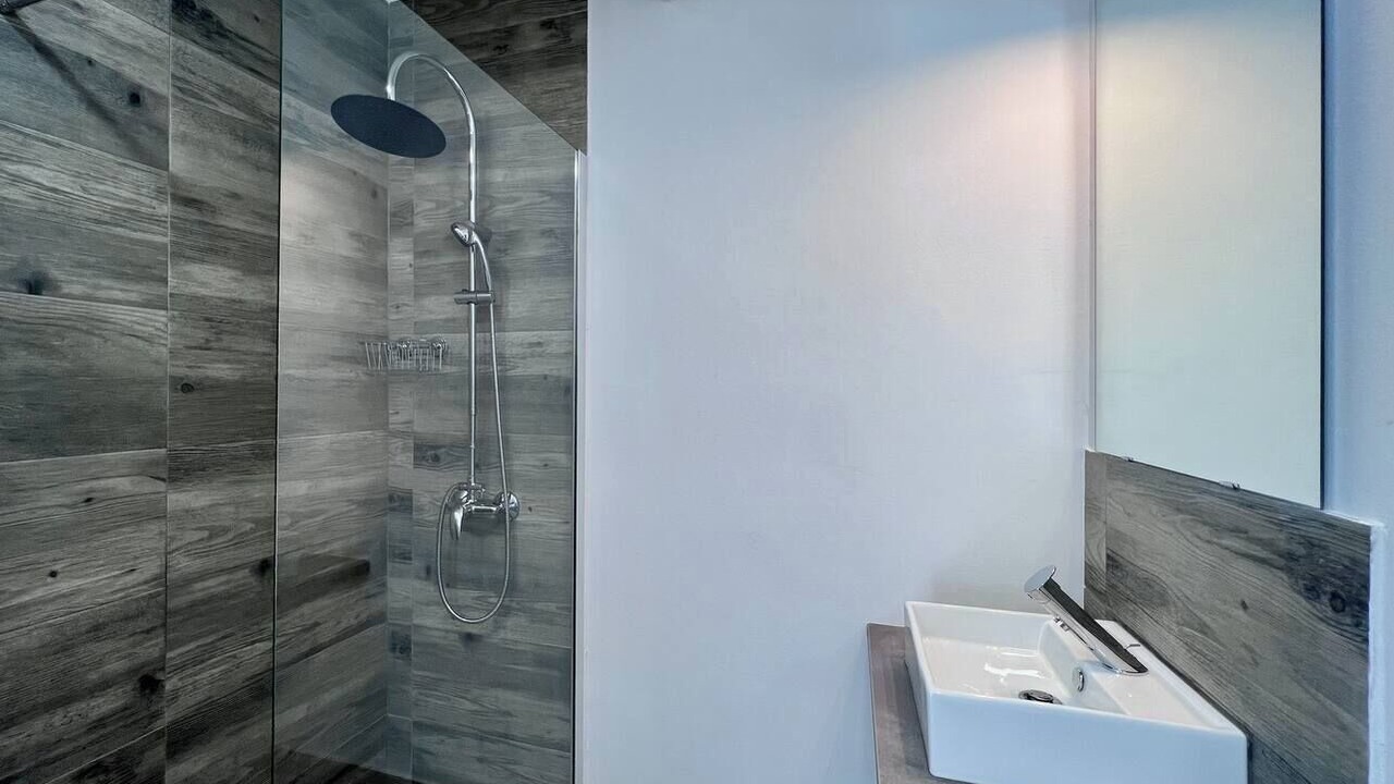 Photo of Bathroom in San Pablo D y E