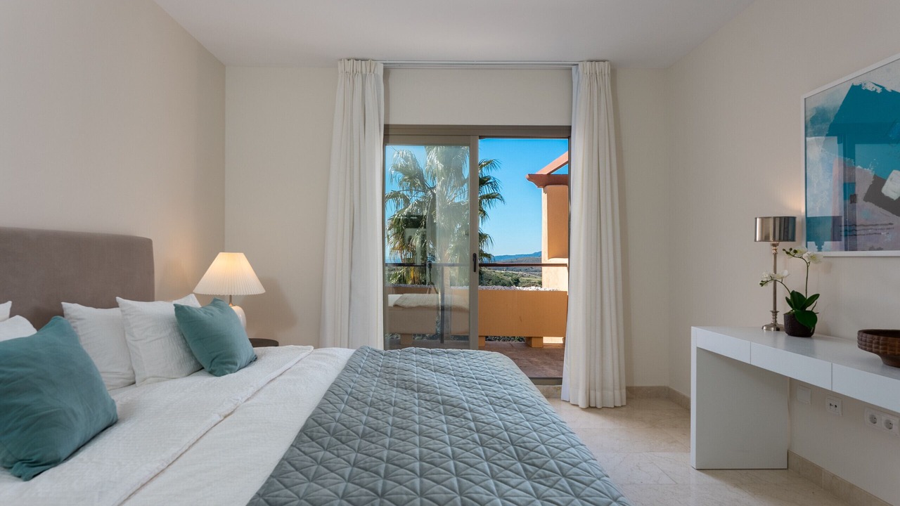 Photo of Bedroom in New Golden Mile