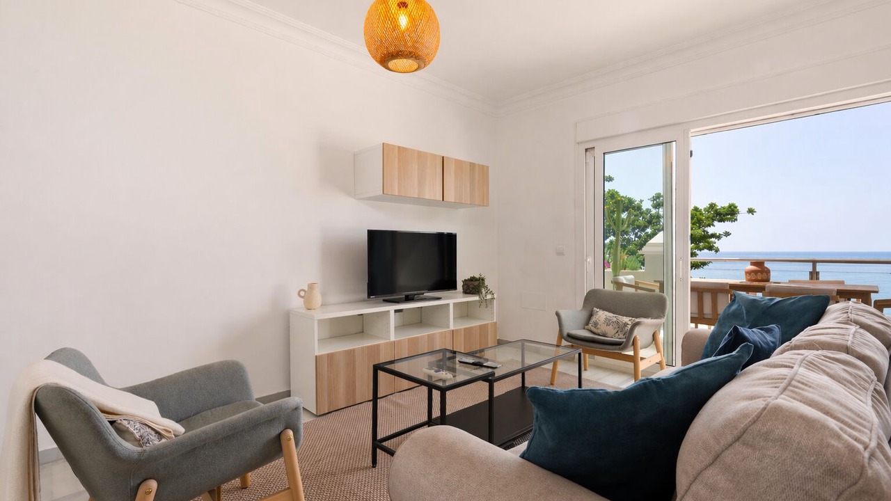 Photo of Livingroom in New Golden Mile