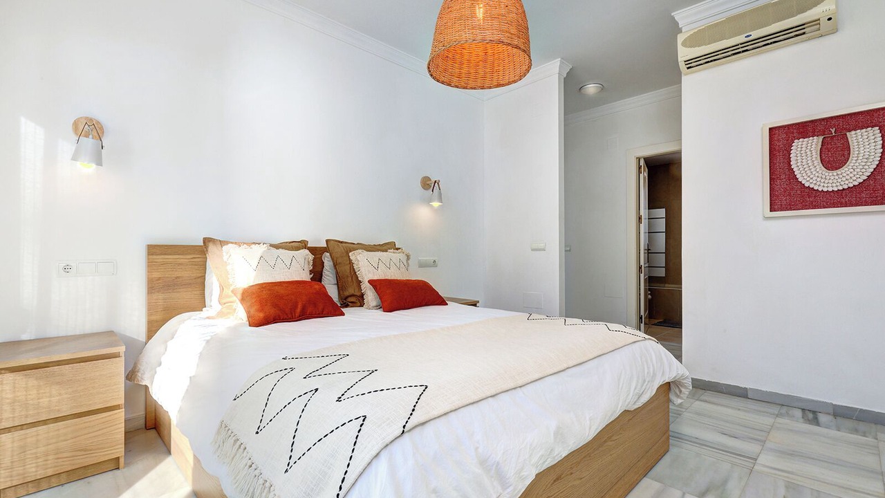 Photo of Bedroom in New Golden Mile