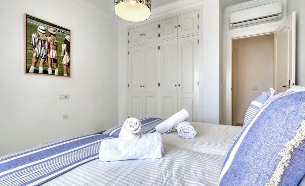 Photo of Bedroom in New Golden Mile