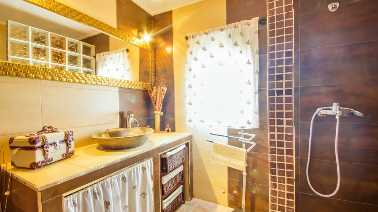 Photo of Bathroom in Lloseta