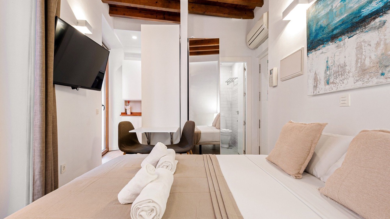 Photo of Bedroom in La Goleta