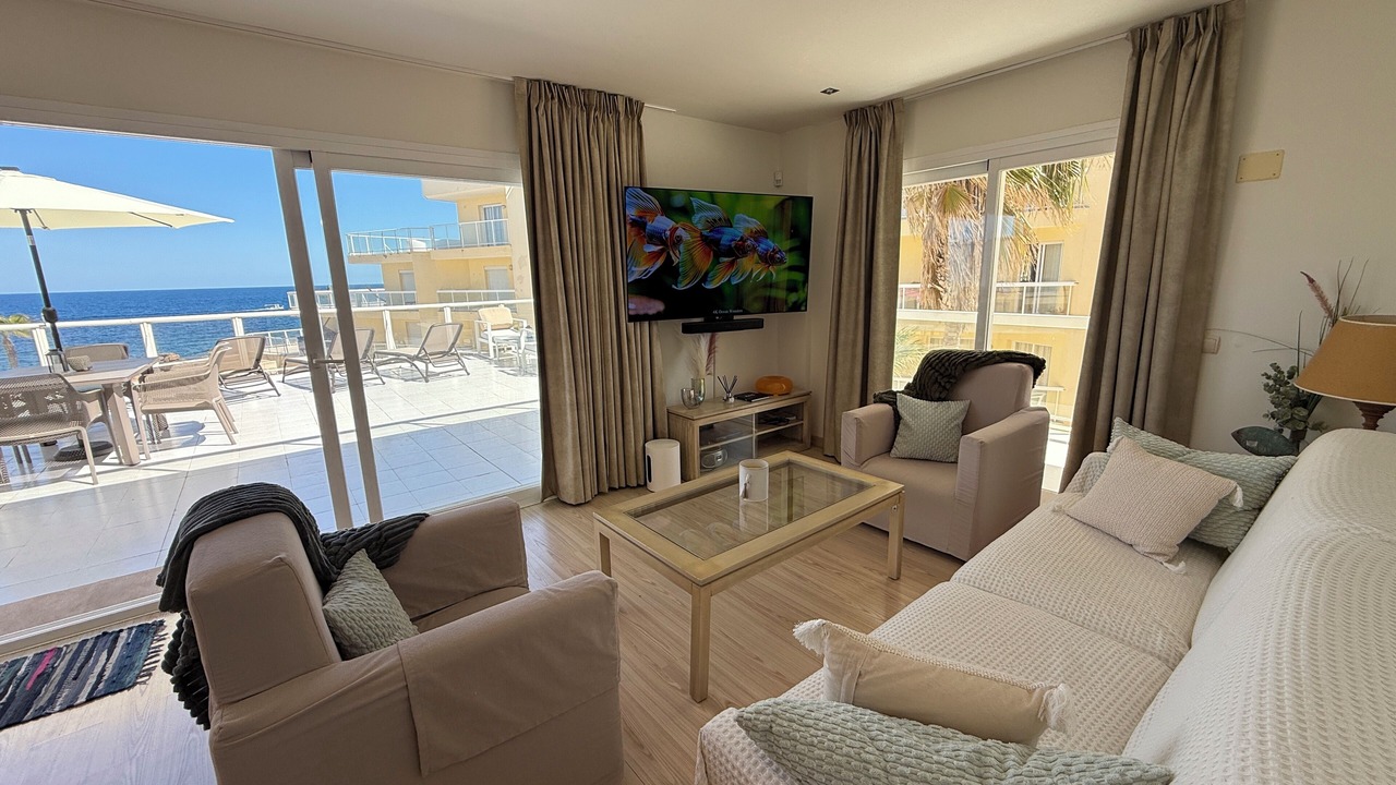 Photo of Livingroom in San Antonio Bay