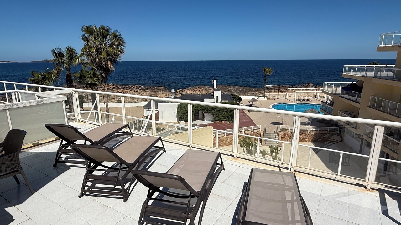 Photo of Patio Balcony in San Antonio Bay