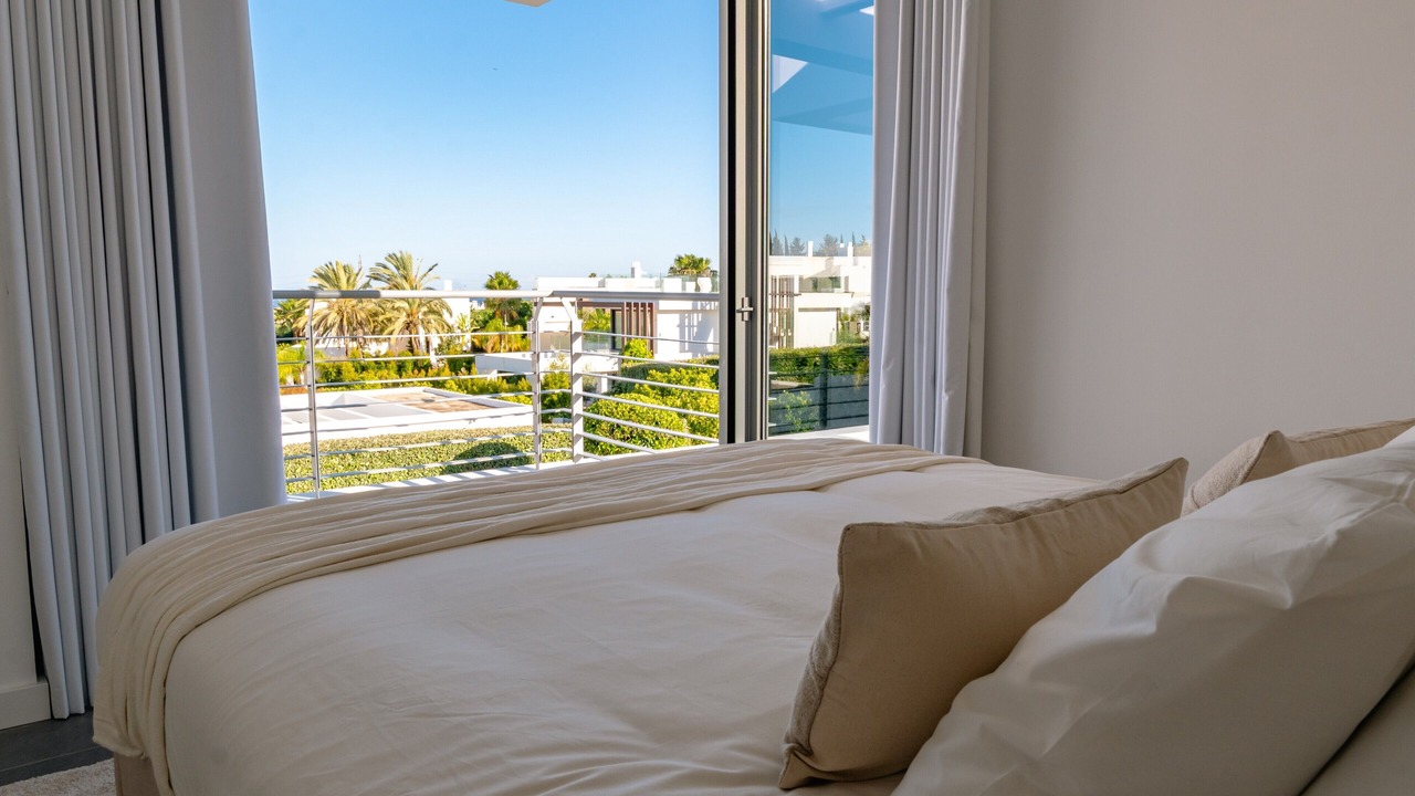 Photo of Bedroom in New Golden Mile