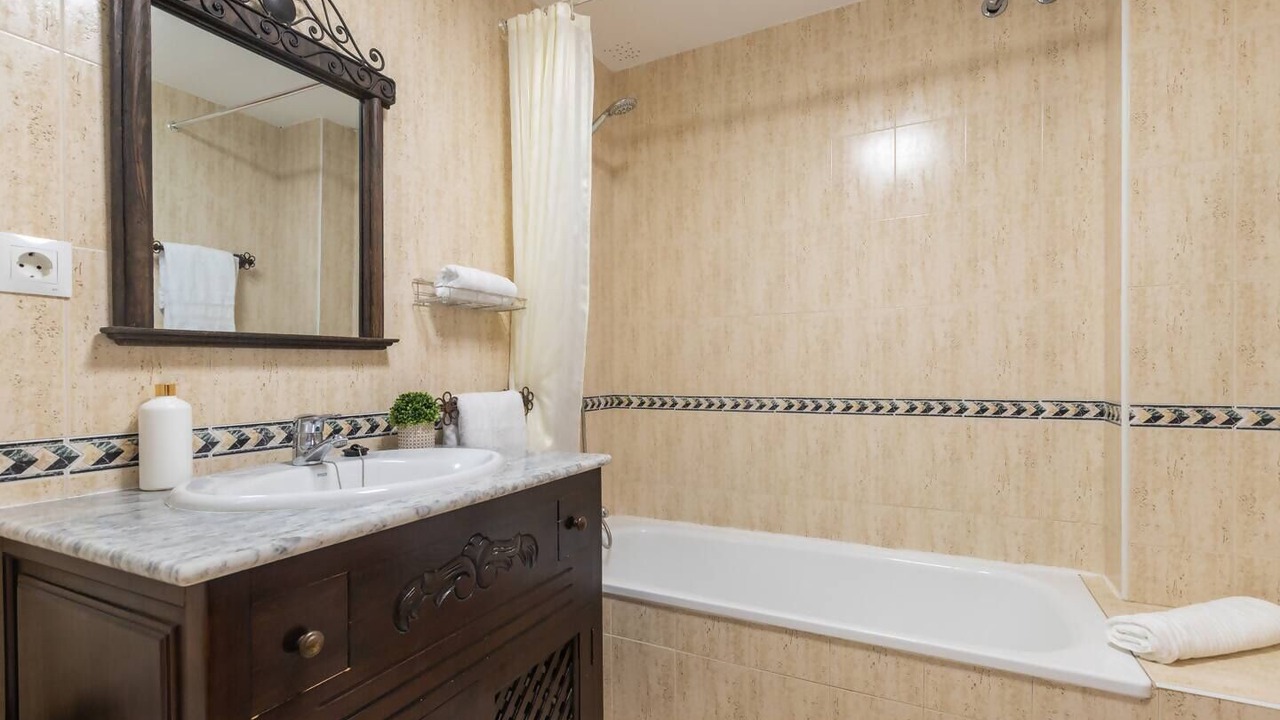 Photo of Bathroom in New Golden Mile
