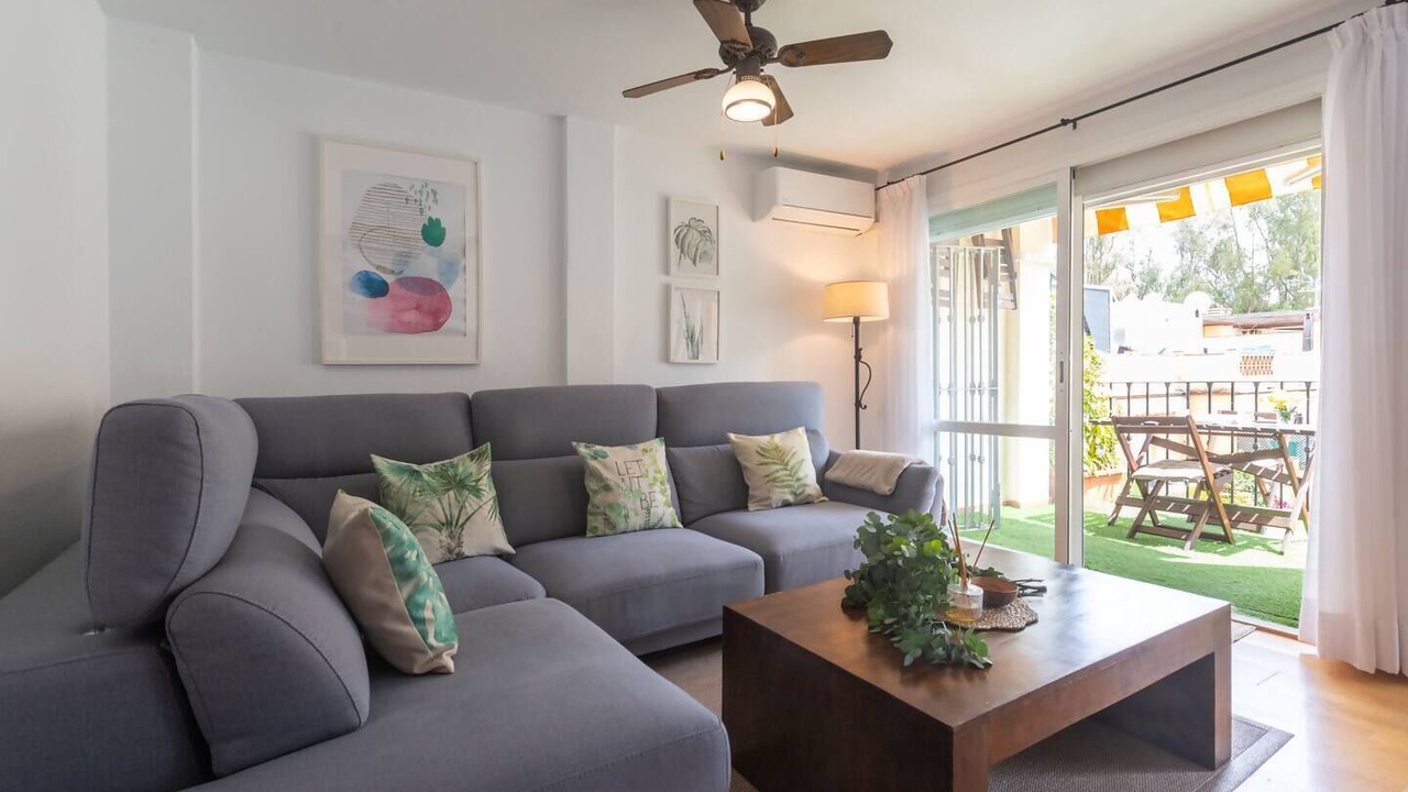 Photo of Livingroom in New Golden Mile