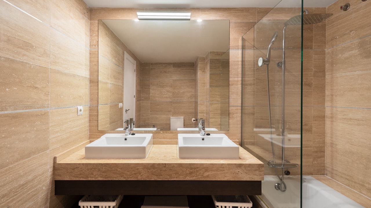 Photo of Bathroom in New Golden Mile