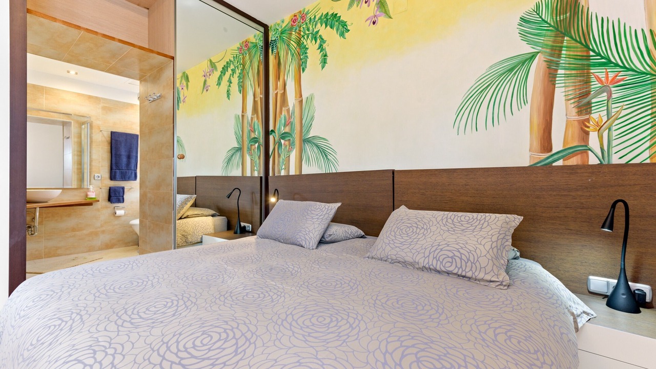 Photo of Bedroom in Golden Mile