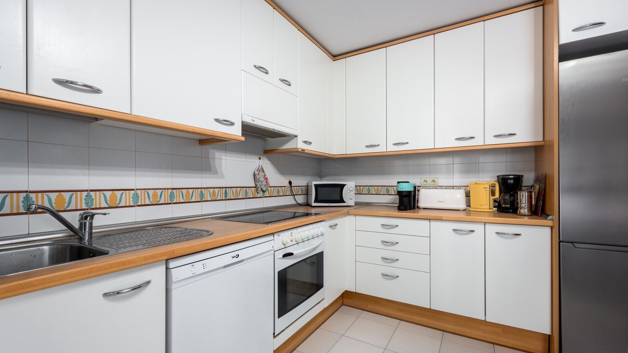 Photo of Kitchen in New Golden Mile