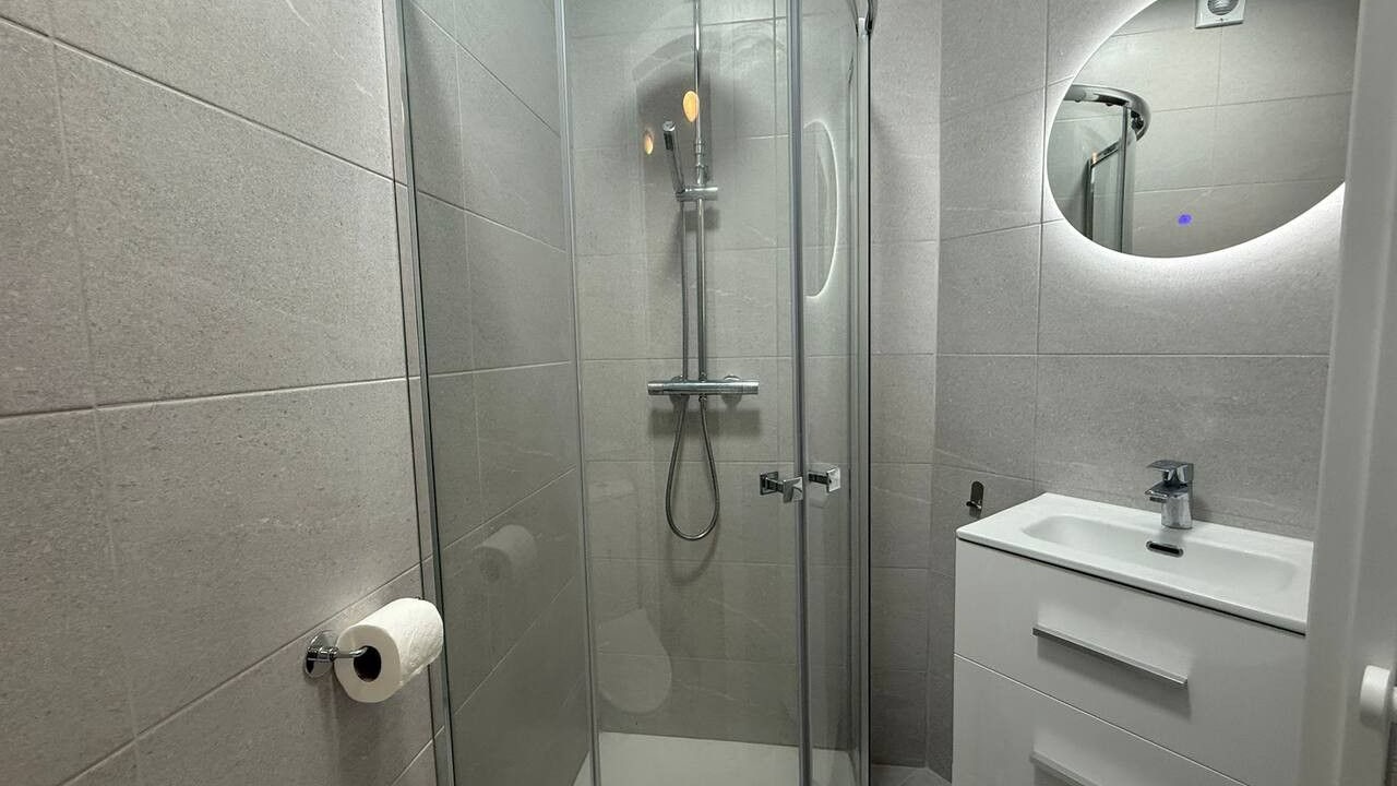 Photo of Bathroom in Roldan