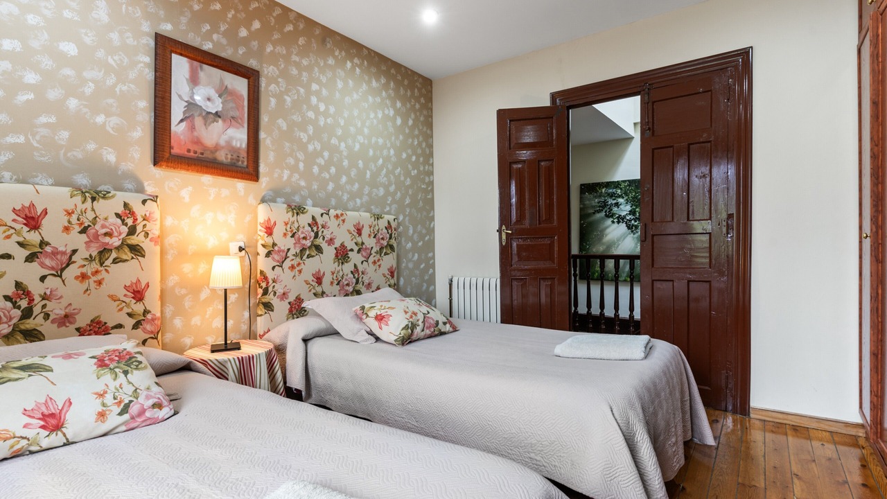 Photo of Bedroom in Lena