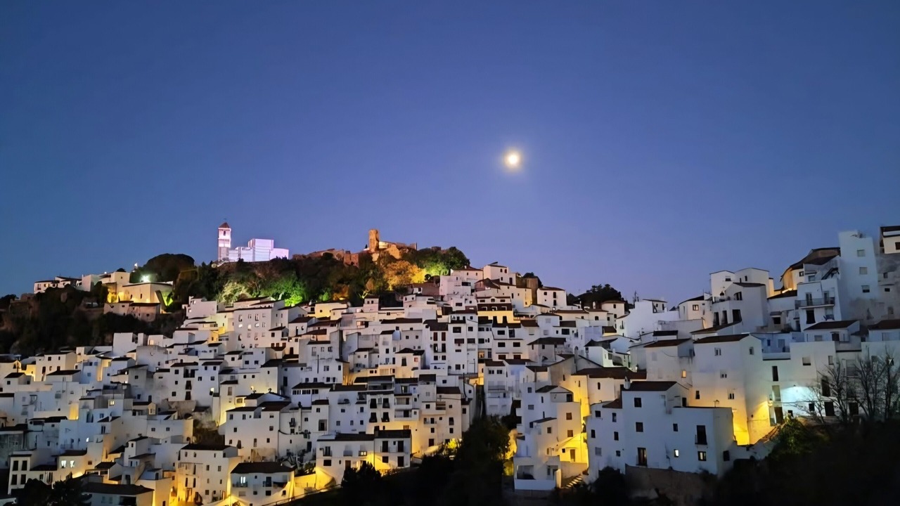 Photo of Others in Casares