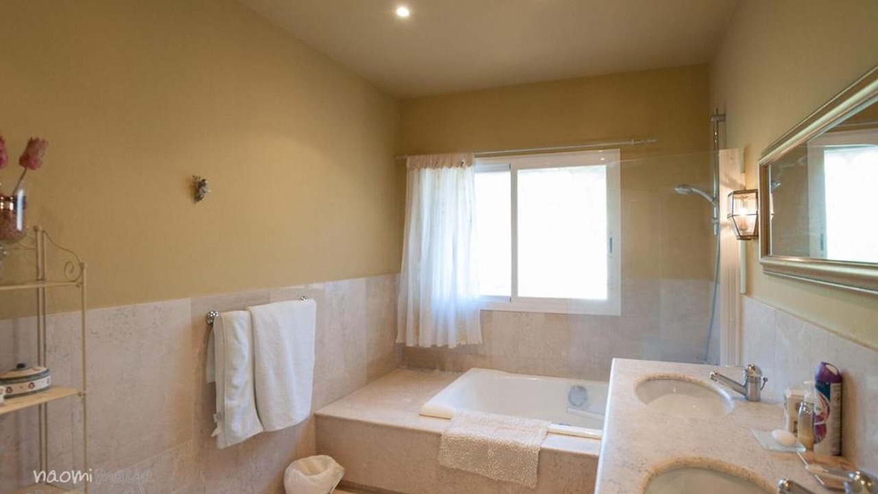 Photo of Bathroom in Atalaya-Isdabe
