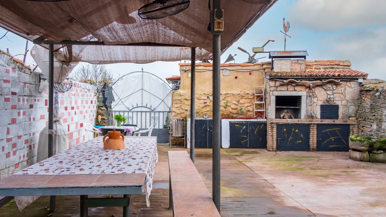 Photo of Outdoor in Perena