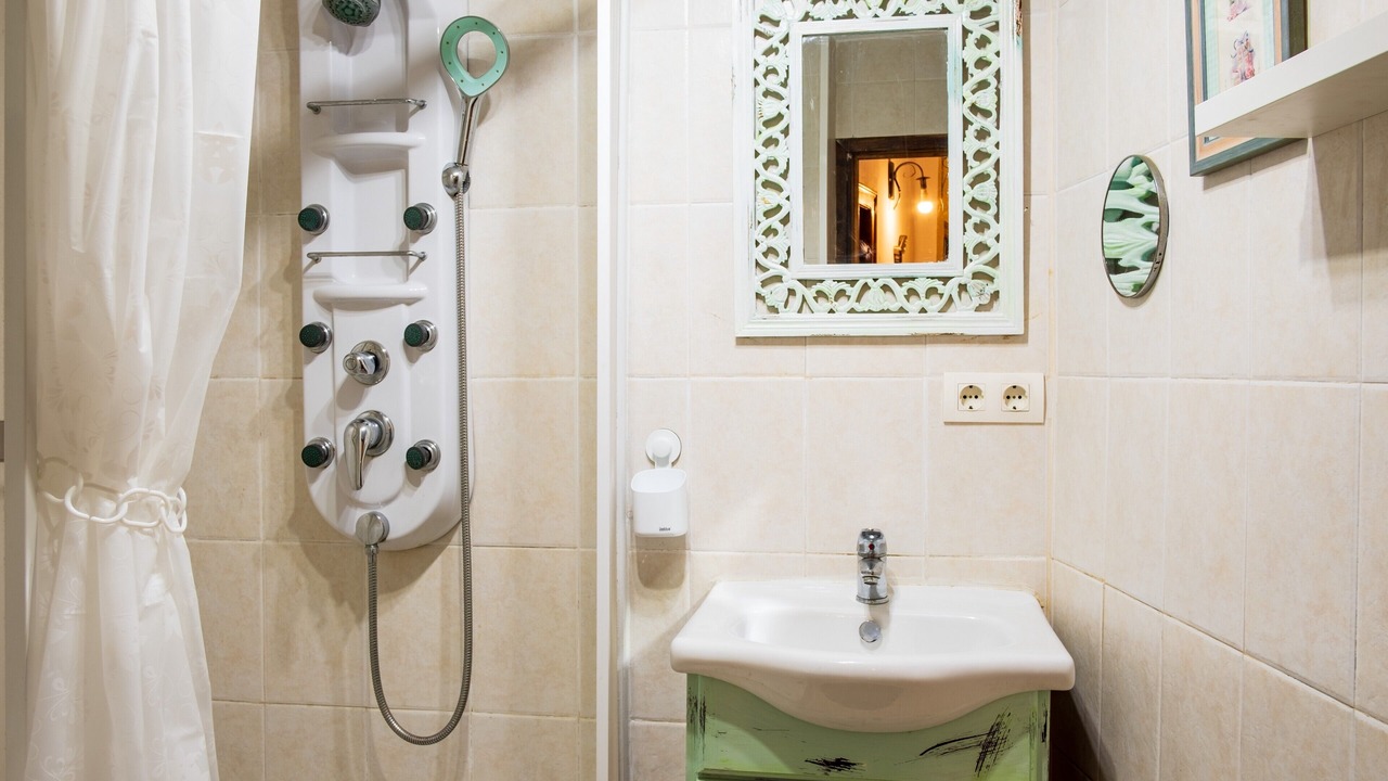 Photo of Bathroom in Perena