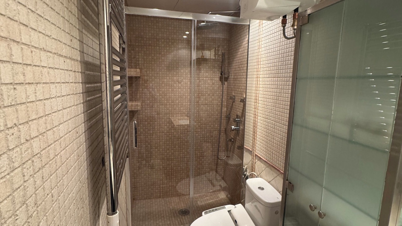 Photo of Bathroom in Atocha