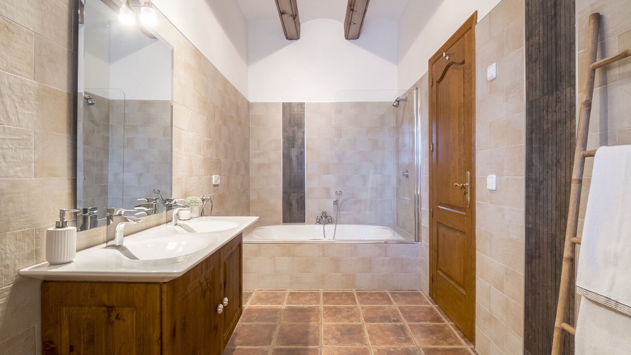 Photo of Bathroom in Tarraula