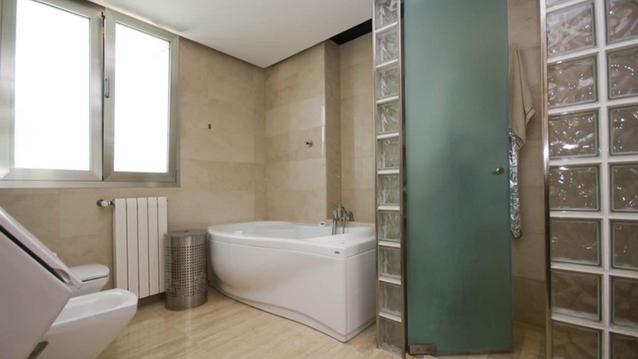 Photo of Bathroom in Alcanada
