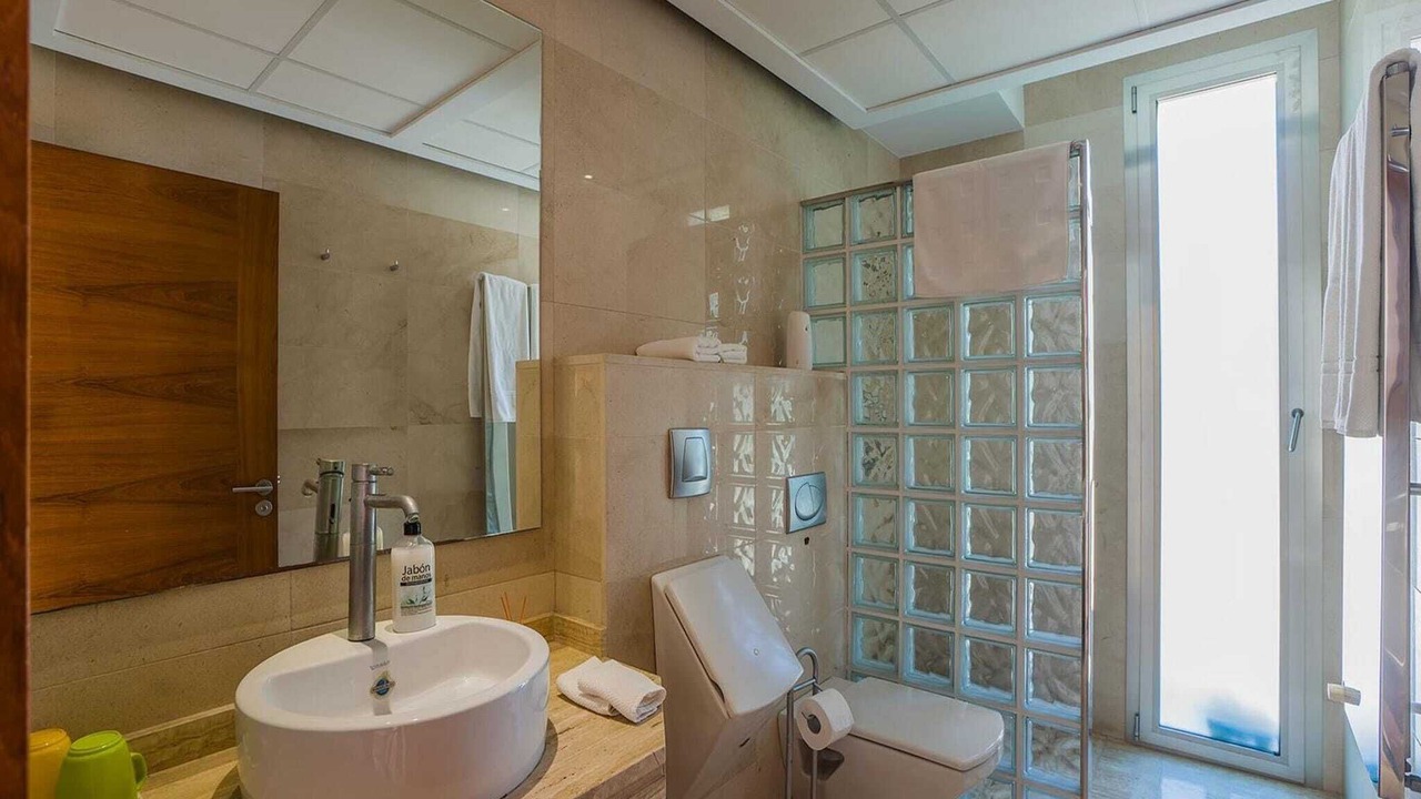 Photo of Bathroom in Alcanada