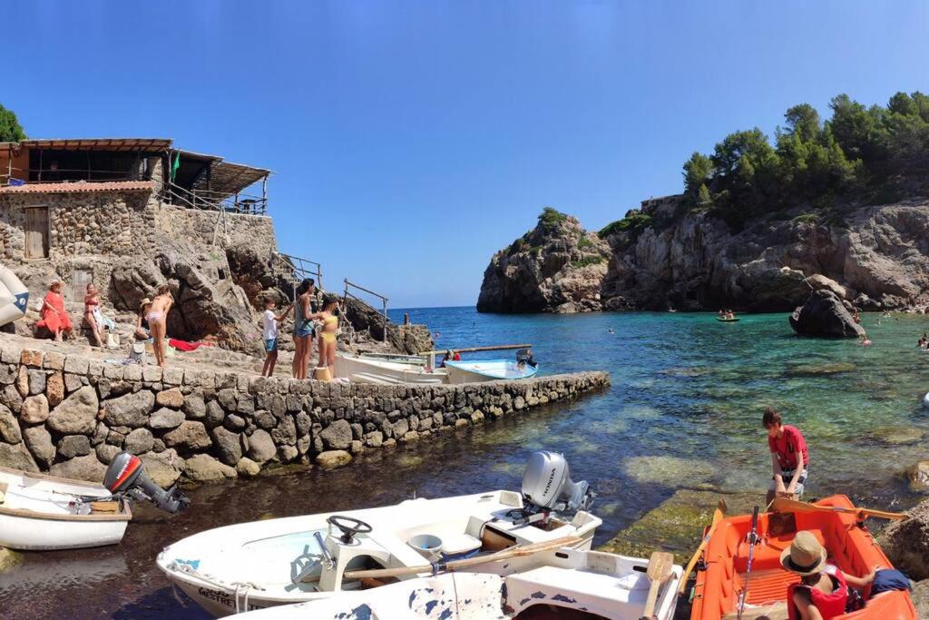 Photo of Others in Deia