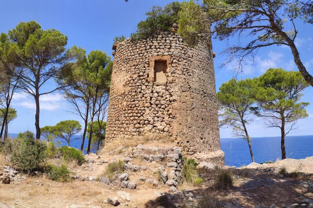 Photo of Others in Deia