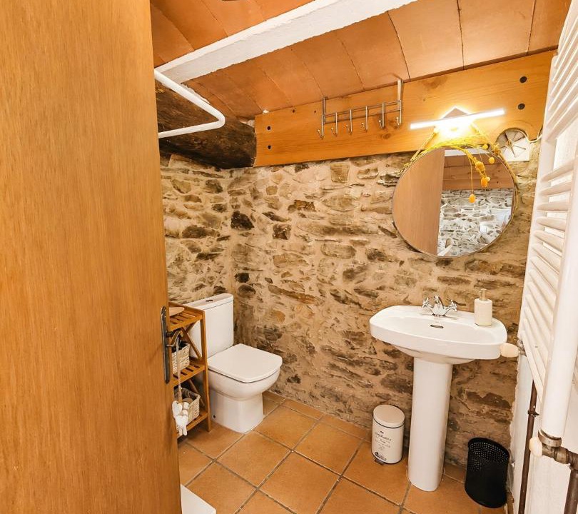 Photo of Bathroom in Susqueda