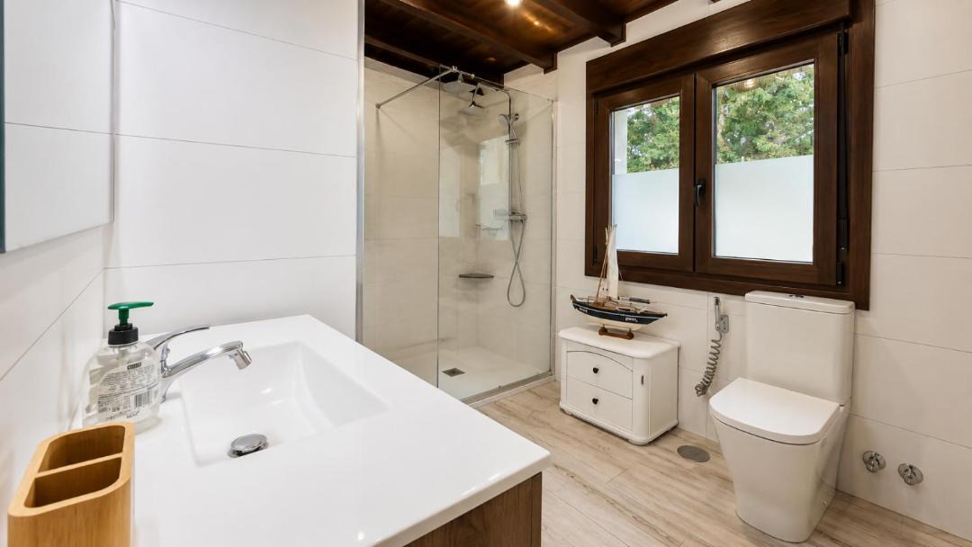 Photo of Bathroom in Llamigo
