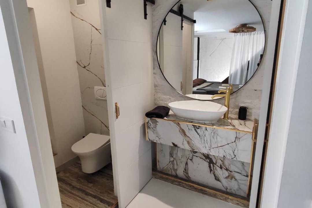 Photo of Bathroom in Embajadores