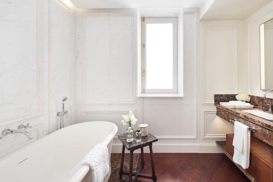 Photo of Bathroom in Golden Triangle of Art