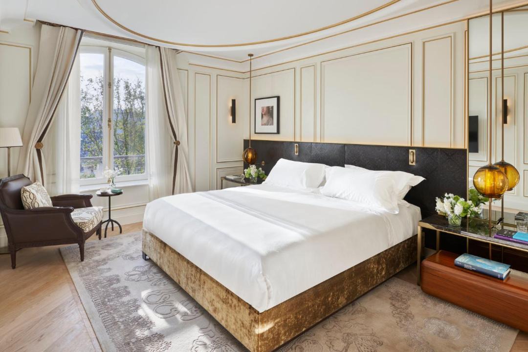 Photo of Bedroom in Golden Triangle of Art
