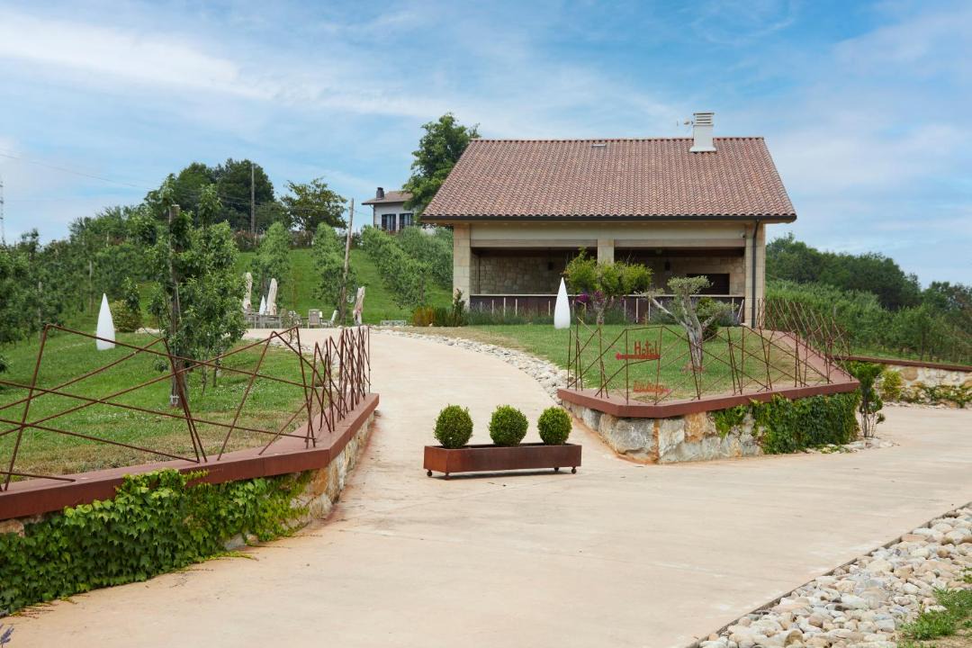 Photo of Others in Usurbil