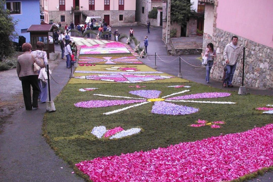 Photo of Others in Llanes