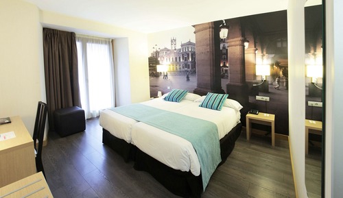 Standard Double Room, City View