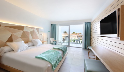 Double Room, Balcony, Pool View
