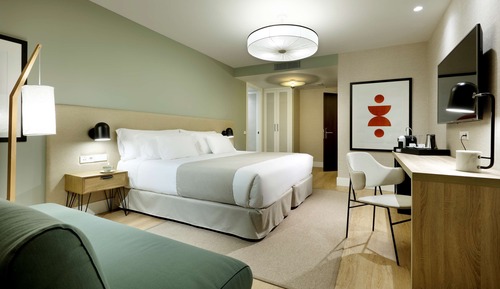Deluxe Room (Deluxe)