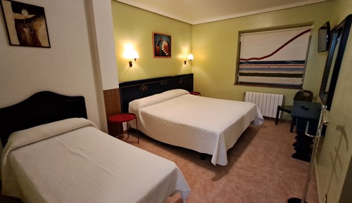 Family Triple Room, City View