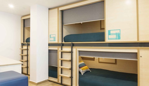 Deluxe Shared Dormitory, Mixed Dorm, Shared Bathroom (1 bed in a 4-Bed Dormitory Room)