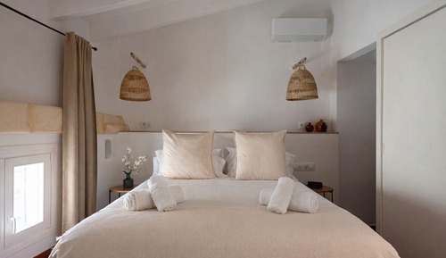 Comfort Room, City View, Room 4