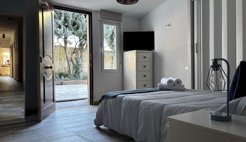 Double Room, 1 Double Bed, Mobility Accessible, Garden View