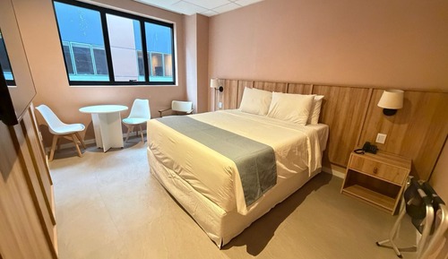 Deluxe Room, 1 King Bed, Non Smoking