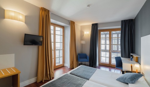 Double or Twin Room (with Parking)