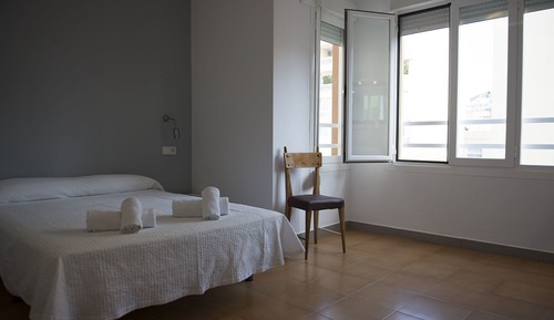 Double or Twin Room, Shared Bathroom