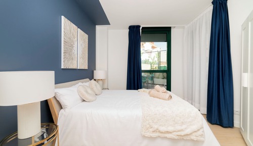 Comfort Apartment, Patio, City View