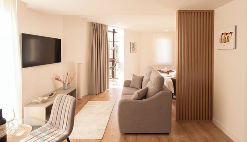 Comfort Apartment, City View